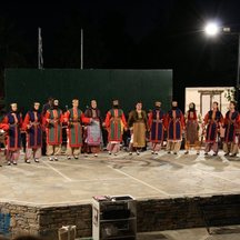 Από την παράδοση στην παράσταση