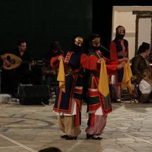 Από την παράδοση στην παράσταση