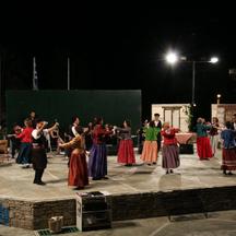 Από την παράδοση στην παράσταση