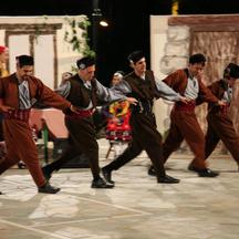 Από την παράδοση στην παράσταση