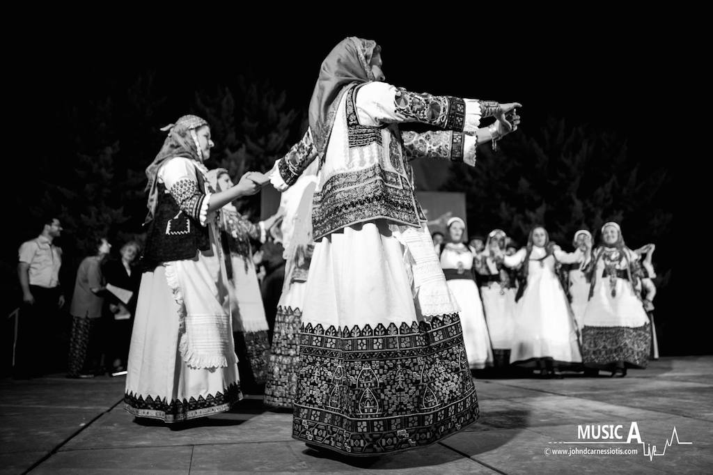 Τμήμα Ελληνικών Χορών Καλυβίων Ν.Π. Αριστόδικος Δήμου Σαρωνικού - Αρβανίτικα